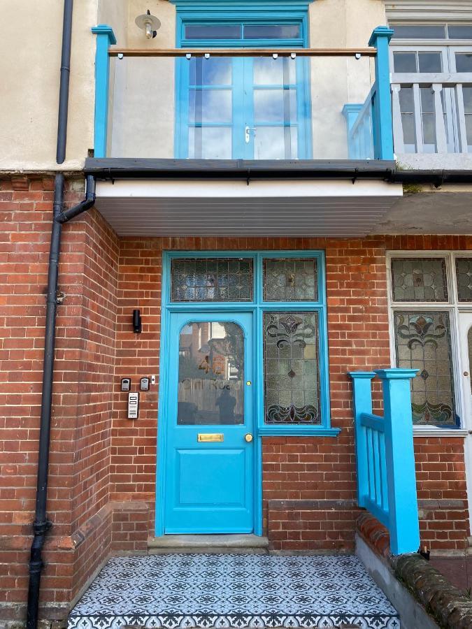 Stylish 2 Bed Apt, 2 Minute Walk From The Beach. Sheringham Exterior photo